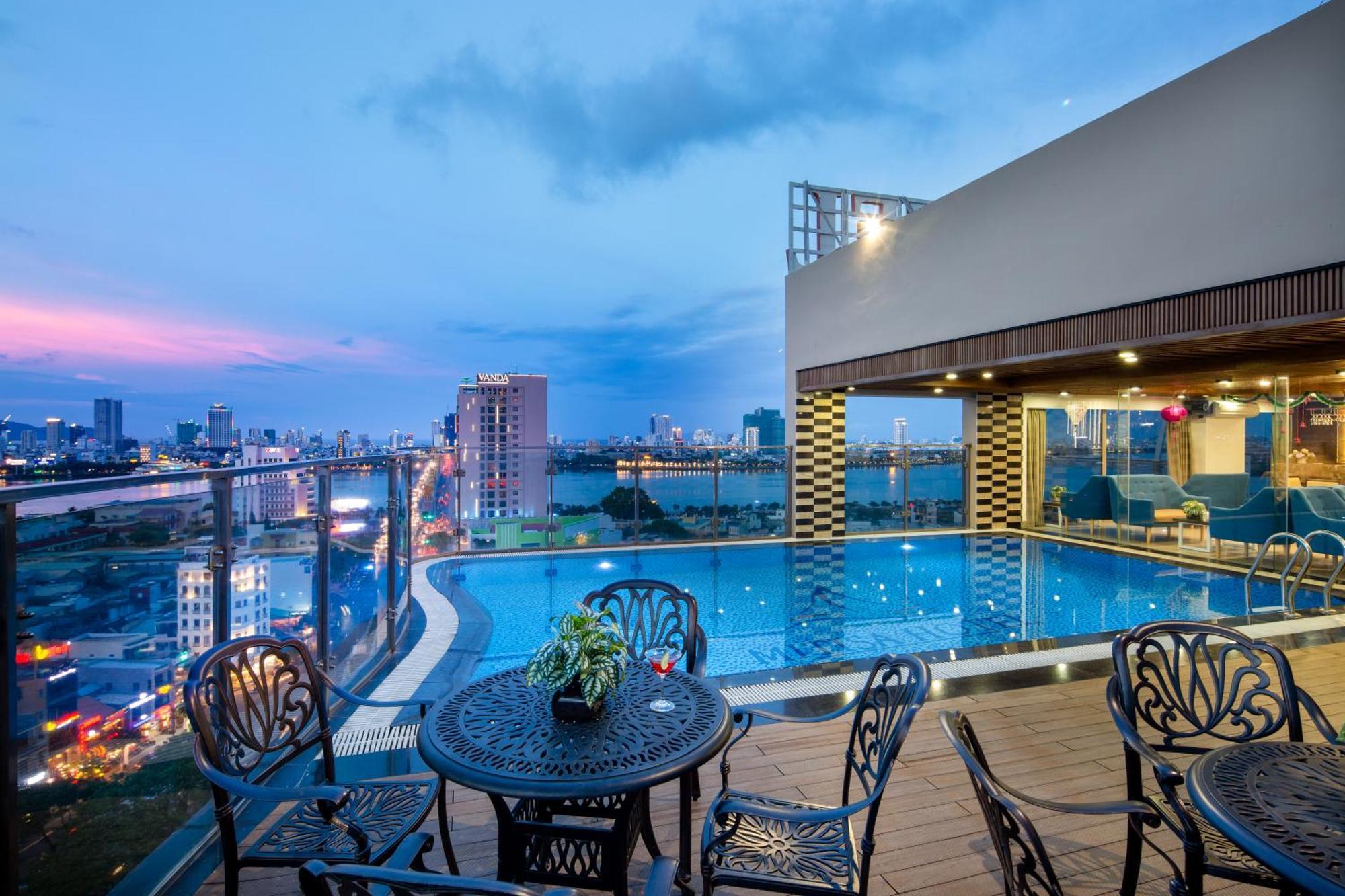 Mitisa Hotel Da Nang - Near Dragon Bridge Екстер'єр фото