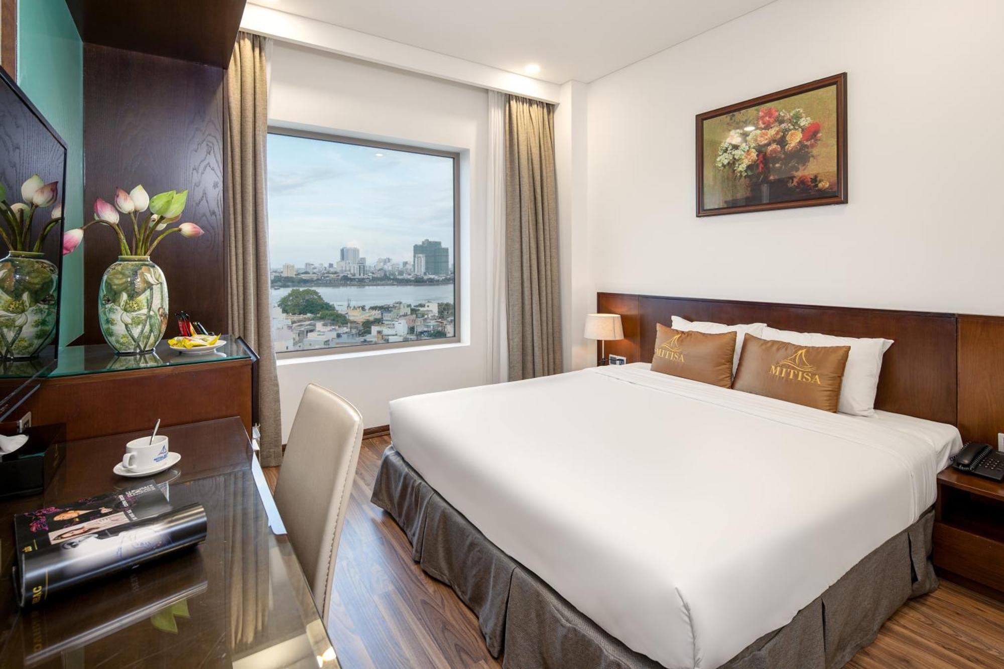 Mitisa Hotel Da Nang - Near Dragon Bridge Екстер'єр фото