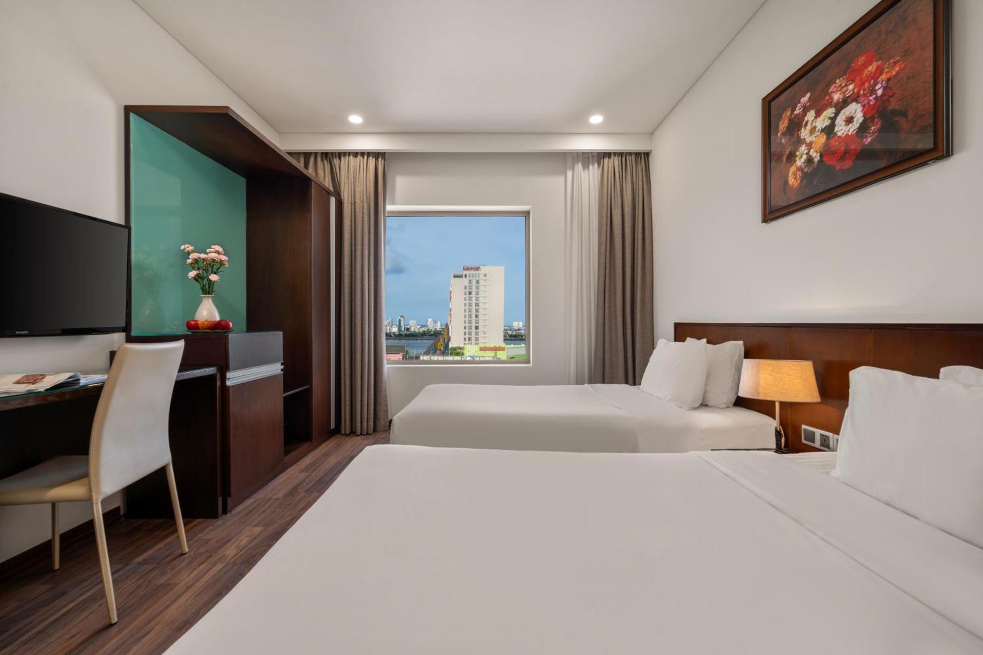 Mitisa Hotel Da Nang - Near Dragon Bridge Екстер'єр фото