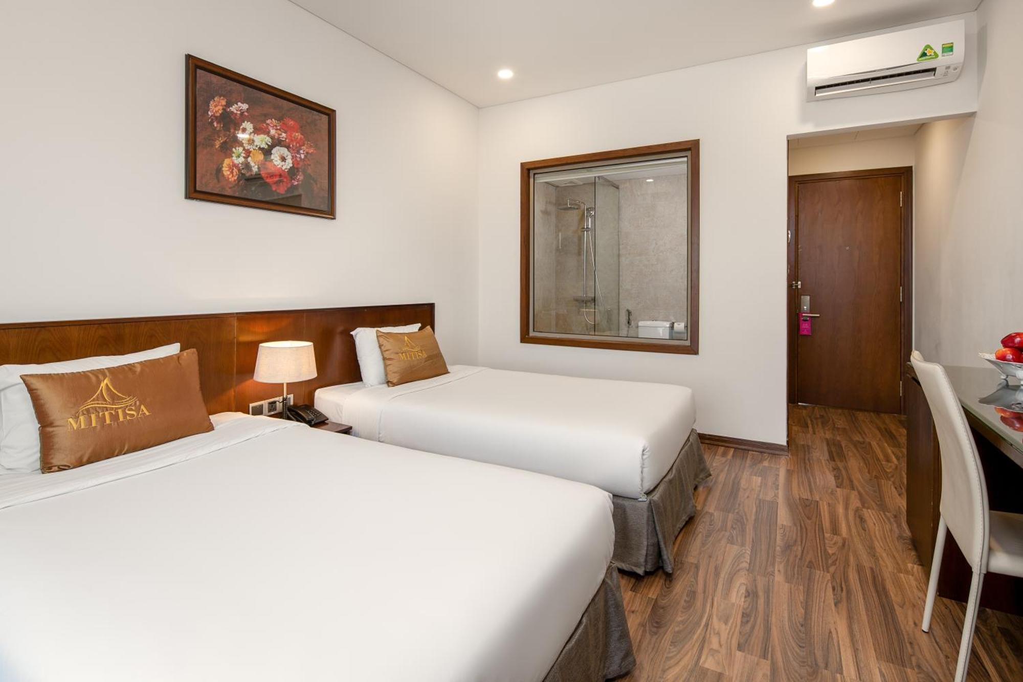 Mitisa Hotel Da Nang - Near Dragon Bridge Екстер'єр фото