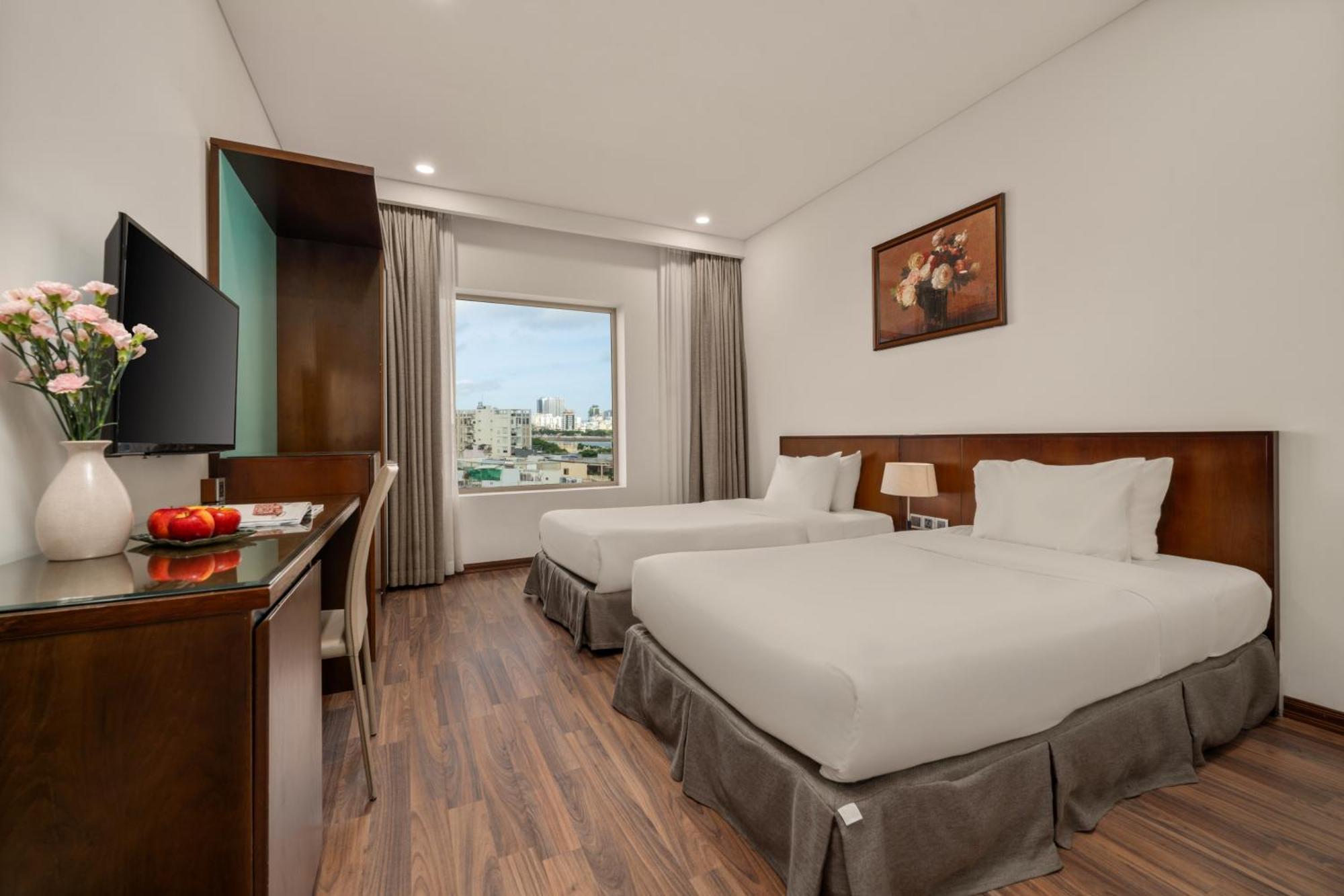 Mitisa Hotel Da Nang - Near Dragon Bridge Екстер'єр фото