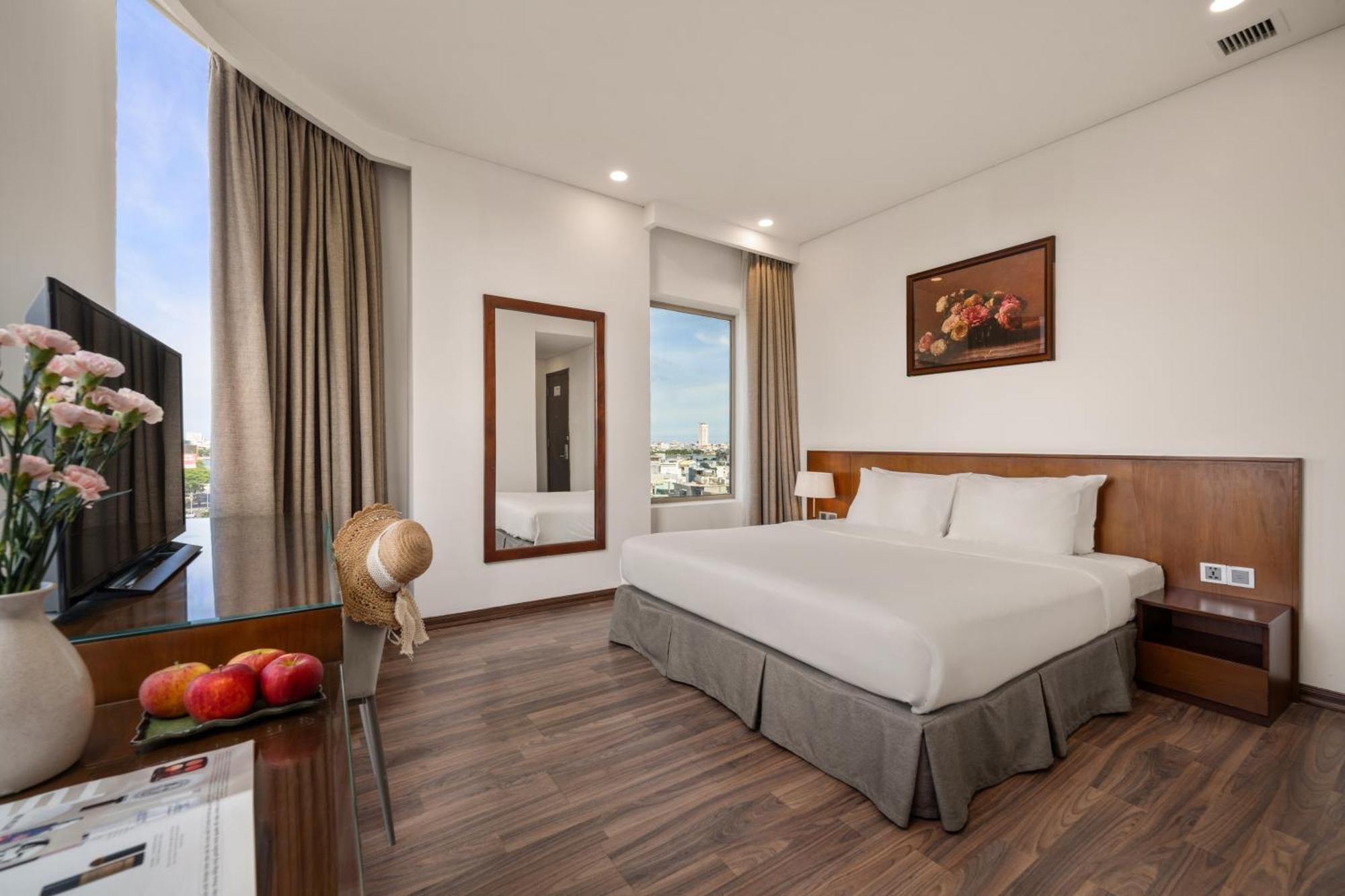 Mitisa Hotel Da Nang - Near Dragon Bridge Екстер'єр фото