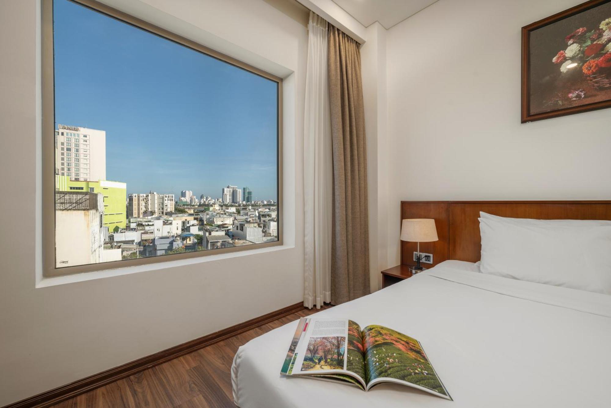 Mitisa Hotel Da Nang - Near Dragon Bridge Екстер'єр фото